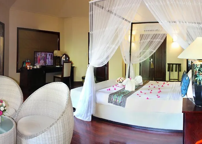 Poshanu Boutique 4*